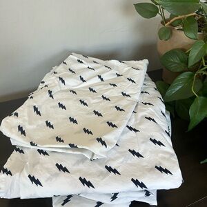 Pottery Barn Kids Twin Sheet Set Navy Lightning Print